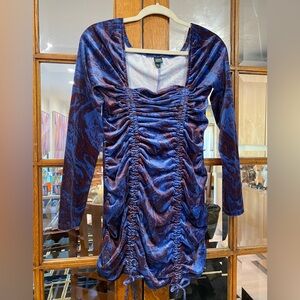 Women’s Wild Fable Purple Marble Velvet long sleeve dress. Size M.